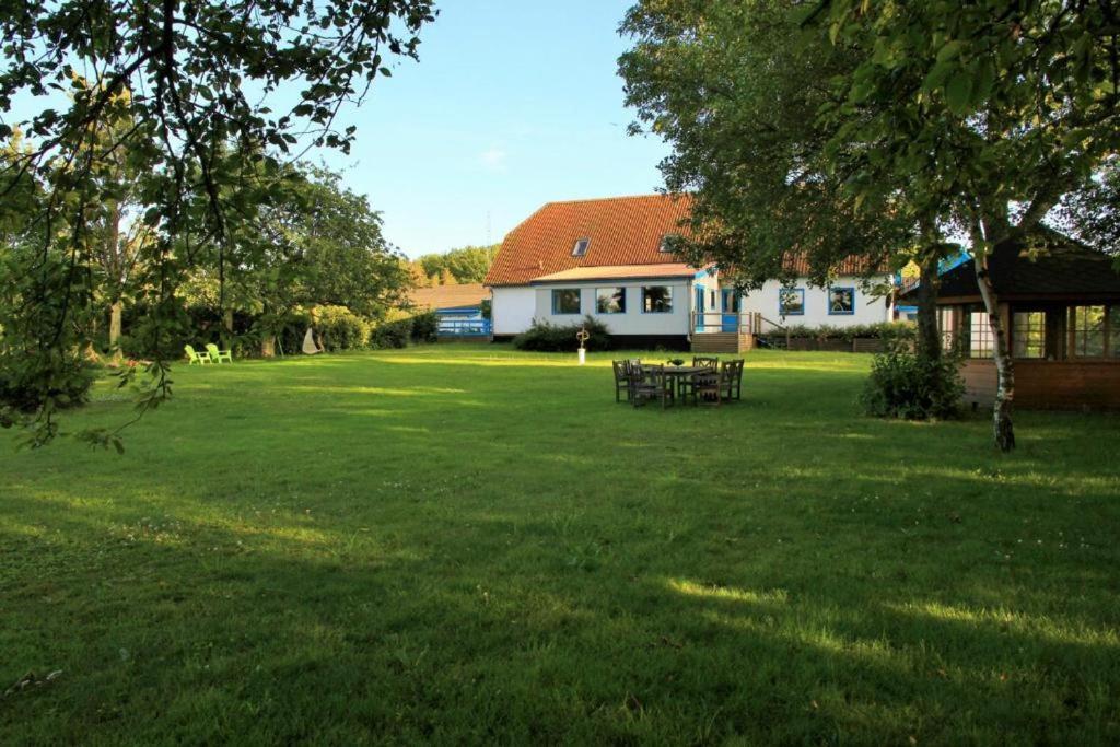 レンネBornholm Majalisアパートメント エクステリア 写真